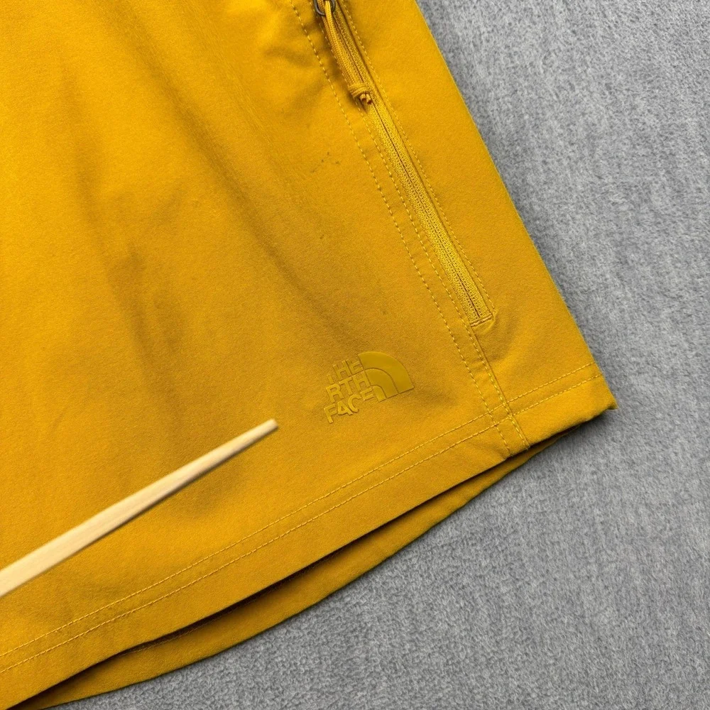 The North Face Shorts Men 36 Yellow Stretch Rolling Sun Packable Flashdry Zip 9